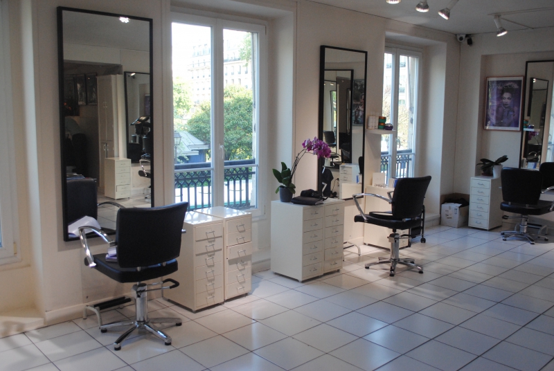 coiffure-SEILLANS-min_floor-home-office-property-living-room-room-781228-pxhere.com